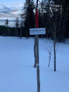 Hundeløypeskiltet Hundeløypeskiltet